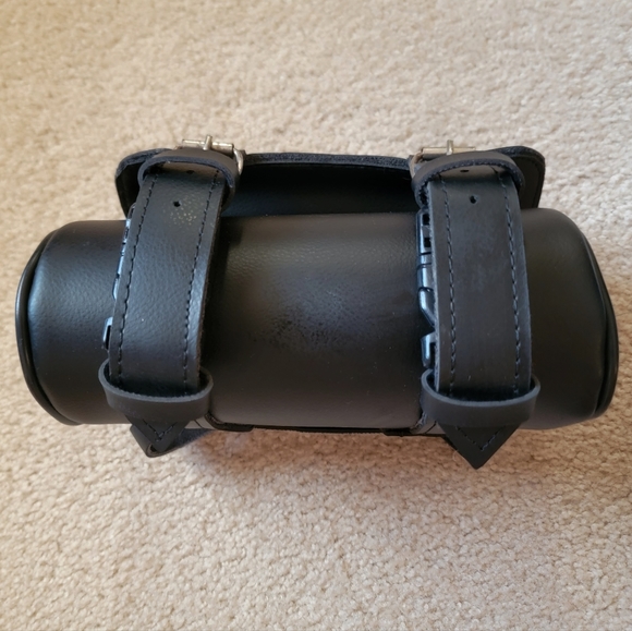 RARE Vintage Genuine Leather Silver Studded Motorcylce Quick Release Storage Bag - Picture 17 of 17